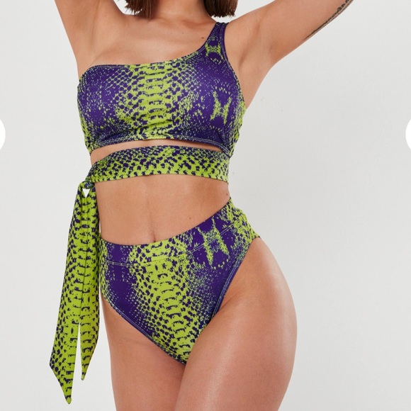 Bikini SET - Picture 1 of 3